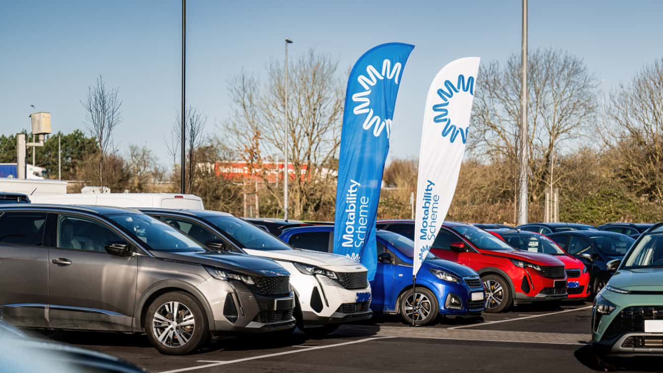 Look for Geely dealers